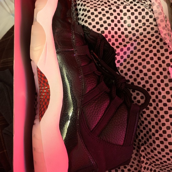 Jordan retro 11s 72-10s - Picture 3 of 4